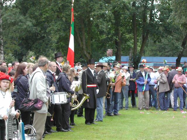 Zum Verkleinern  klicken!