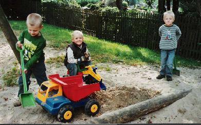 Wir sind die Bauarbeiter!